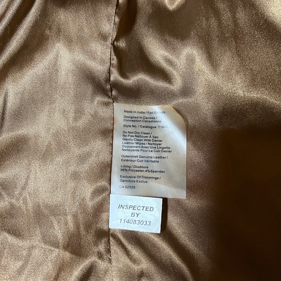 Danier Buttery Soft Genuine Lambskin Leather Jacket in Size Small. Colour = Teak - Picture 8 of 12